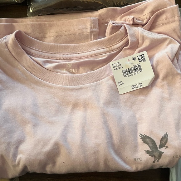 Lot of 6! American Eagle Outfitters Short Sleeve Tees - Assorted Colors. - Picture 6 of 7